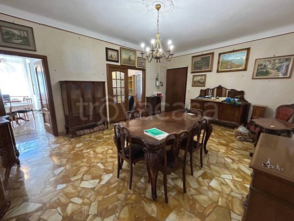 appartamento in vendita a Genova in zona Sestri Ponente