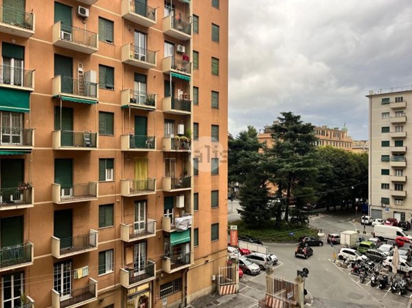 appartamento in vendita a Genova in zona Marassi