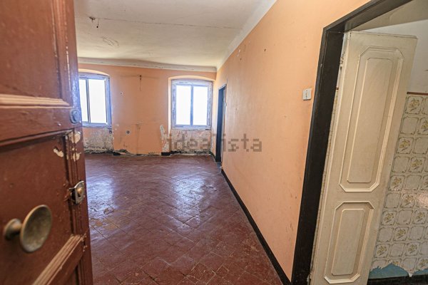 appartamento in vendita a Genova in zona Crevari