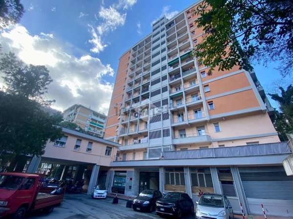 appartamento in vendita a Genova in zona Molassana