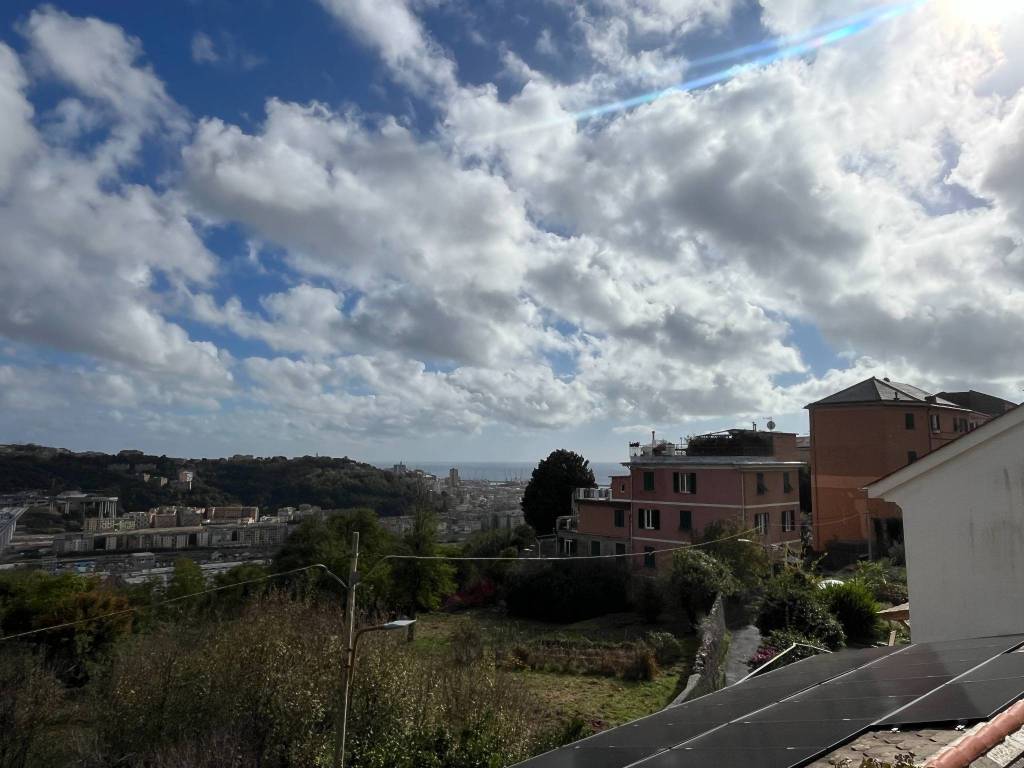 appartamento in vendita a Genova in zona Cornigliano