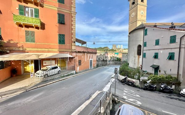 appartamento in vendita a Genova in zona Sestri Ponente