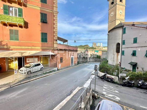 appartamento in vendita a Genova in zona Sestri Ponente