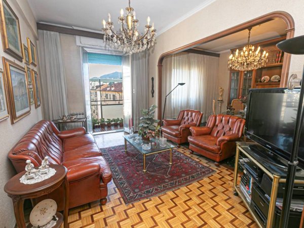 appartamento in vendita a Genova in zona Sampierdarena