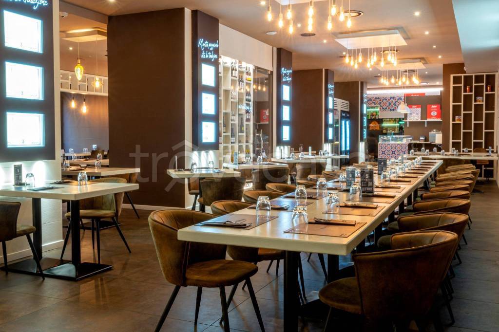 negozio in vendita a Genova in zona Carignano