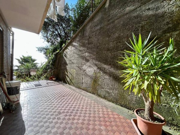 appartamento in vendita a Genova in zona Pegli