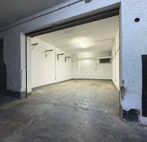 appartamento in vendita a Genova in zona Rivarolo