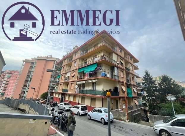 appartamento in vendita a Genova in zona Quezzi