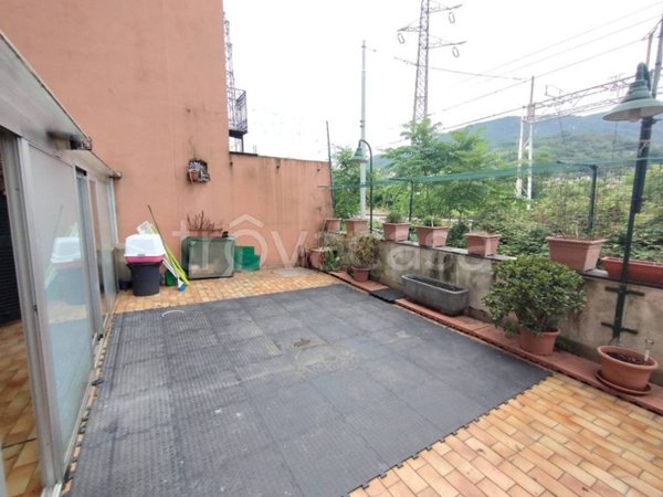 appartamento in vendita a Genova in zona Rivarolo