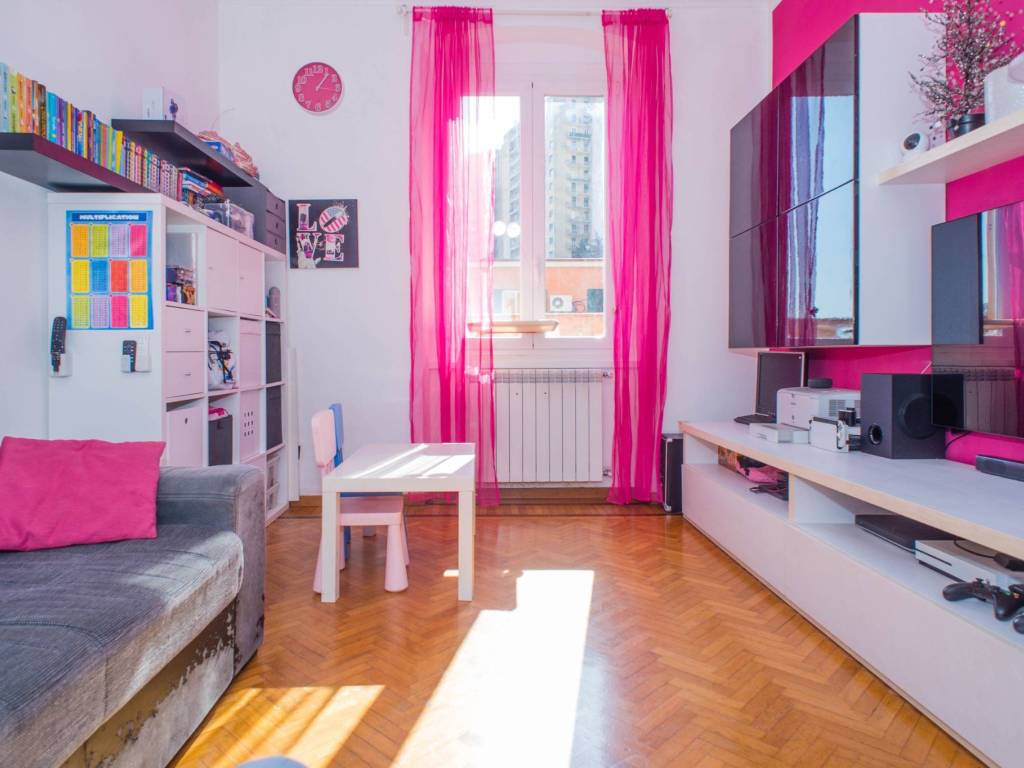 appartamento in vendita a Genova in zona Marassi