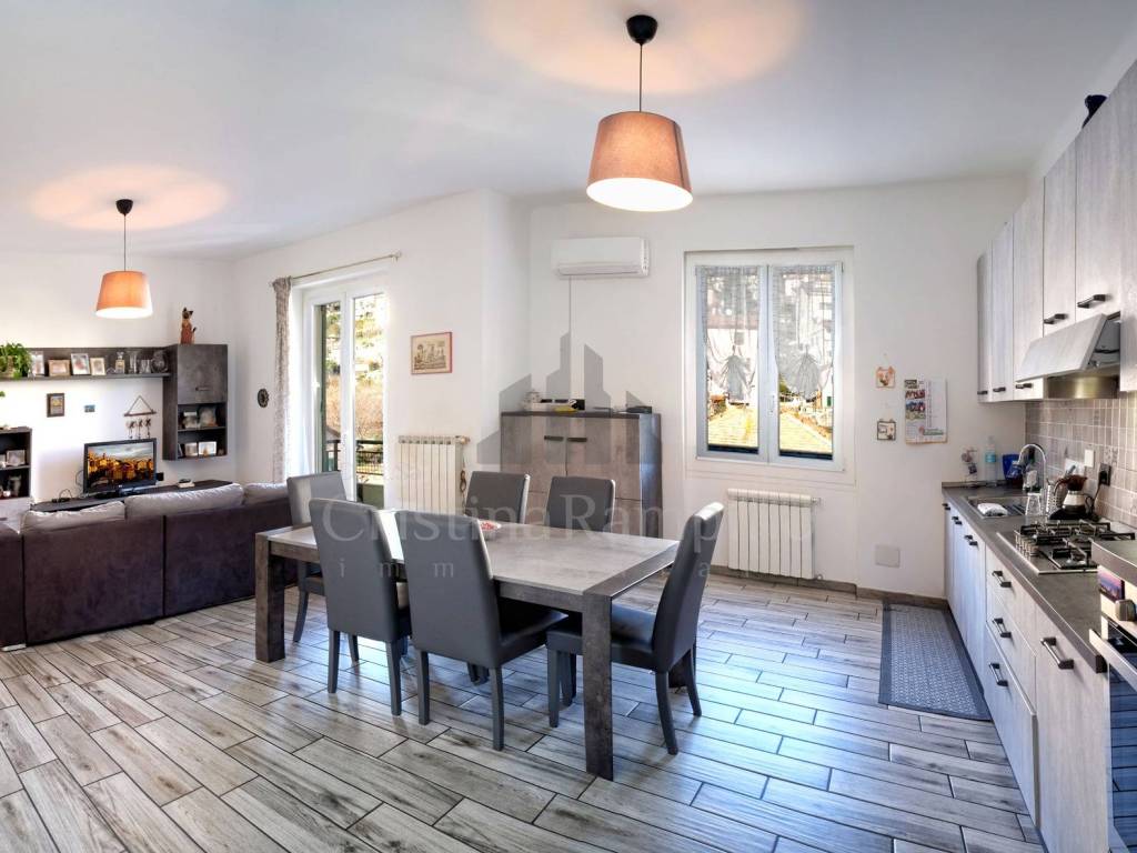 appartamento in vendita a Genova in zona Struppa