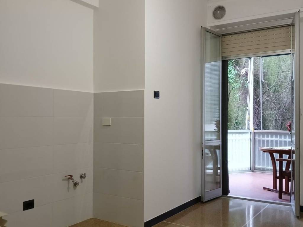 appartamento in vendita a Genova in zona Struppa