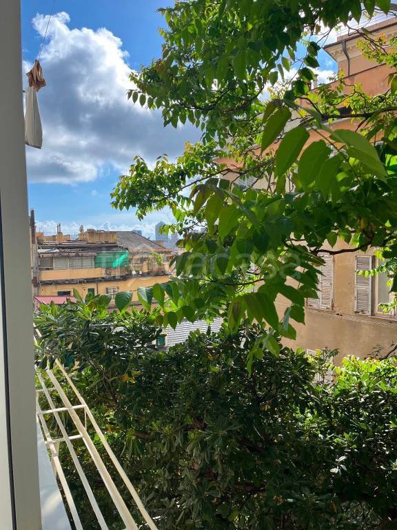 appartamento in vendita a Genova in zona Sottoripa / Maddalena / Molo