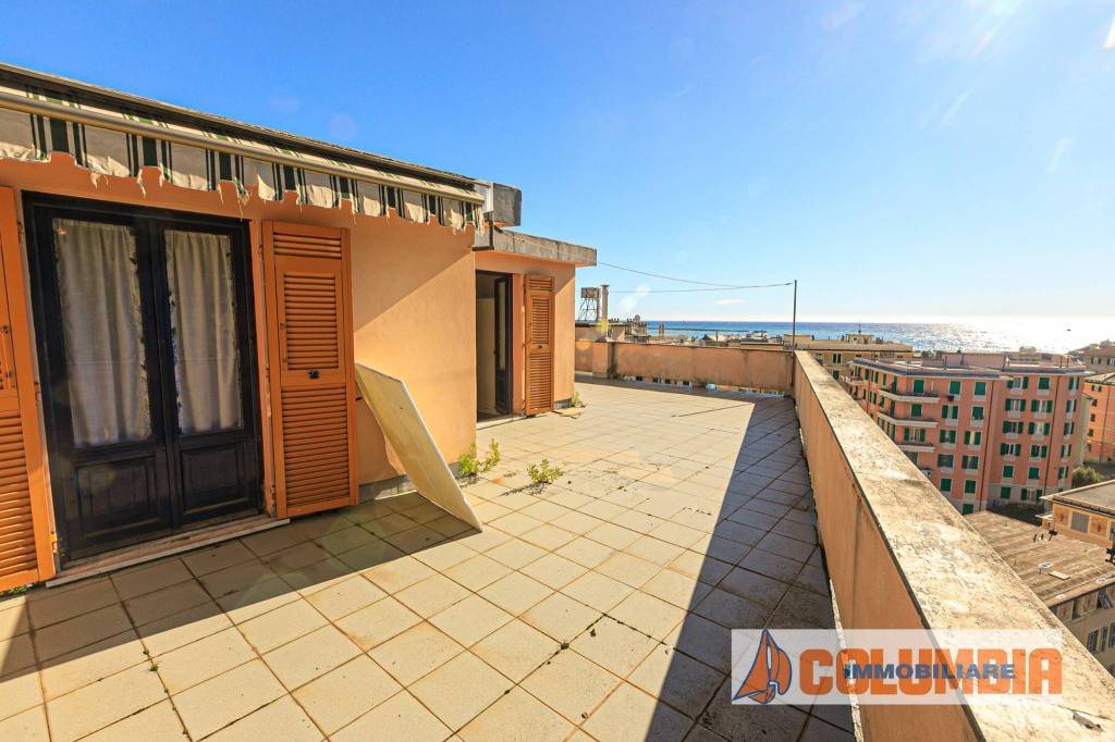 appartamento in vendita a Genova in zona Pegli