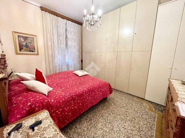appartamento in vendita a Genova in zona Foce