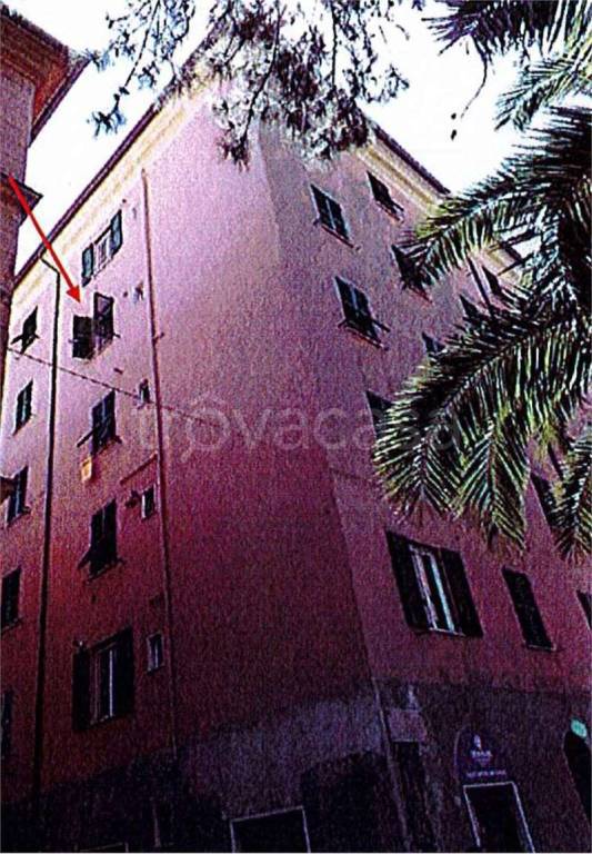 appartamento in vendita a Genova in zona Sestri Ponente