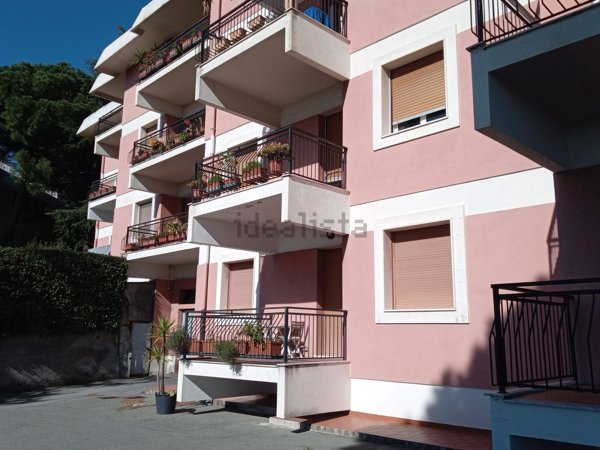 appartamento in vendita a Genova in zona Sestri Ponente