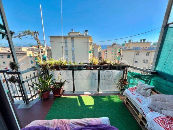 appartamento in vendita a Genova in zona Palmaro / Pra'
