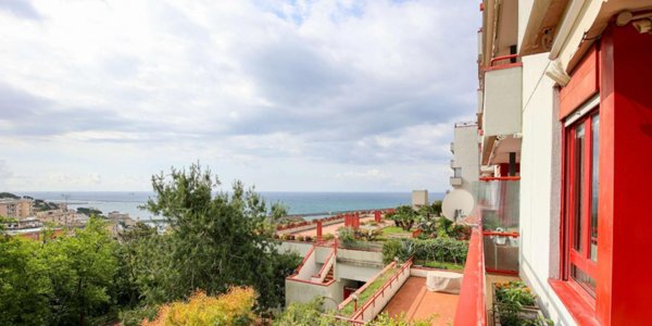 appartamento in vendita a Genova in zona Pegli