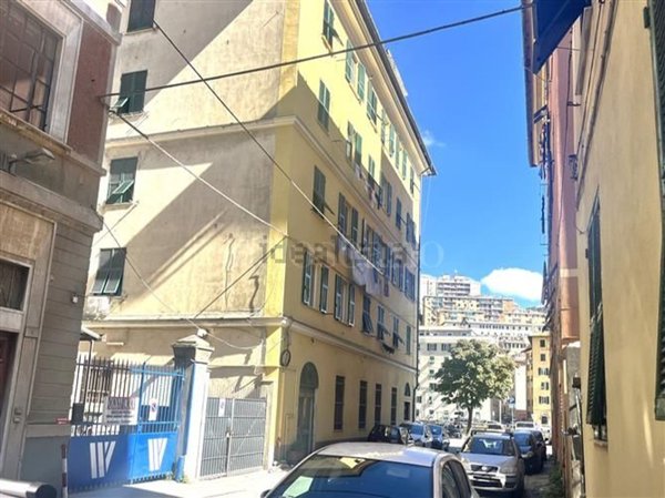 appartamento in vendita a Genova in zona Staglieno