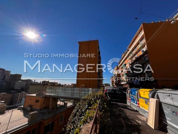 appartamento in vendita a Genova in zona Lagaccio / Granarolo