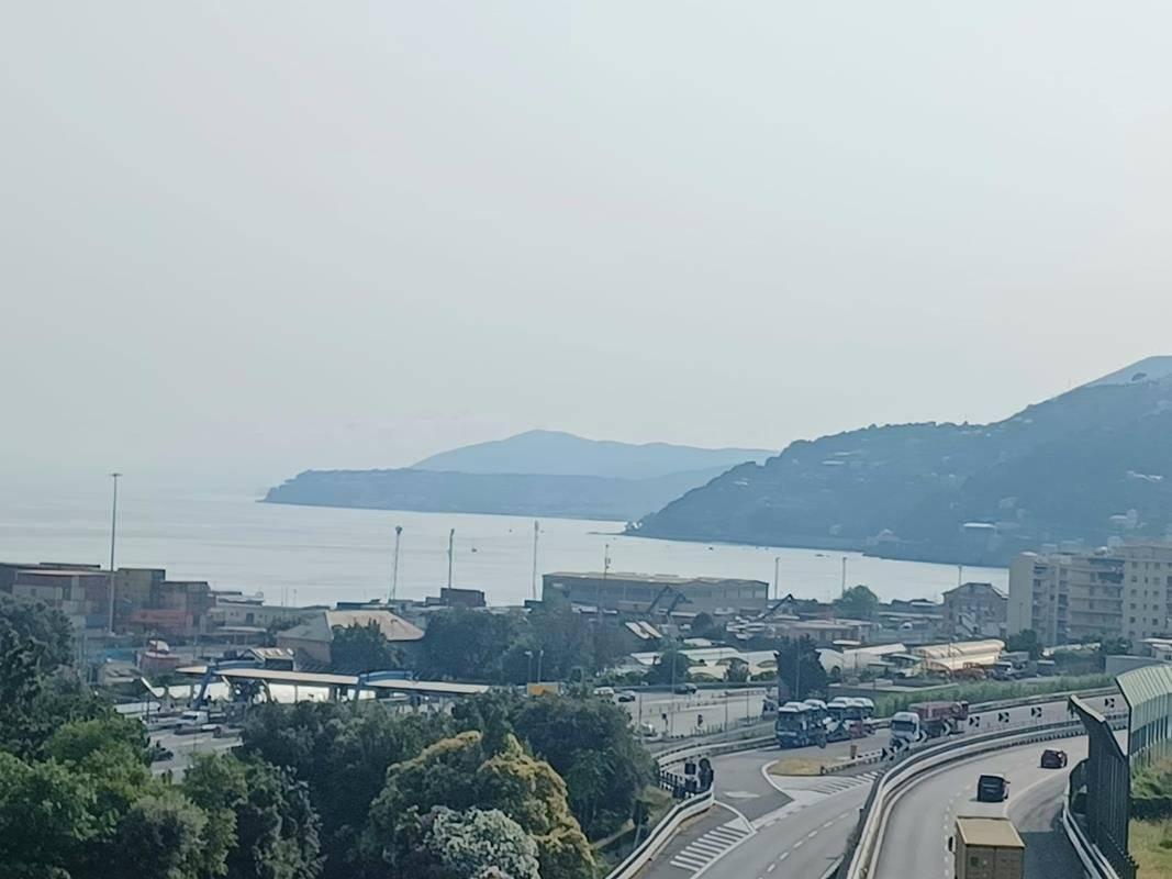 appartamento in vendita a Genova in zona Palmaro / Pra'