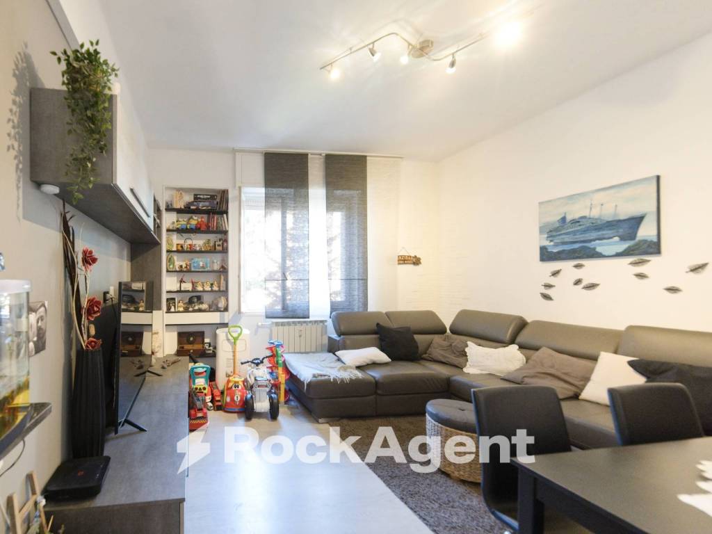 appartamento in vendita a Genova in zona Cornigliano