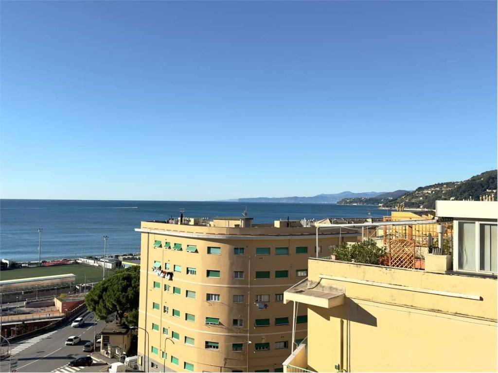 appartamento in vendita a Genova in zona Voltri