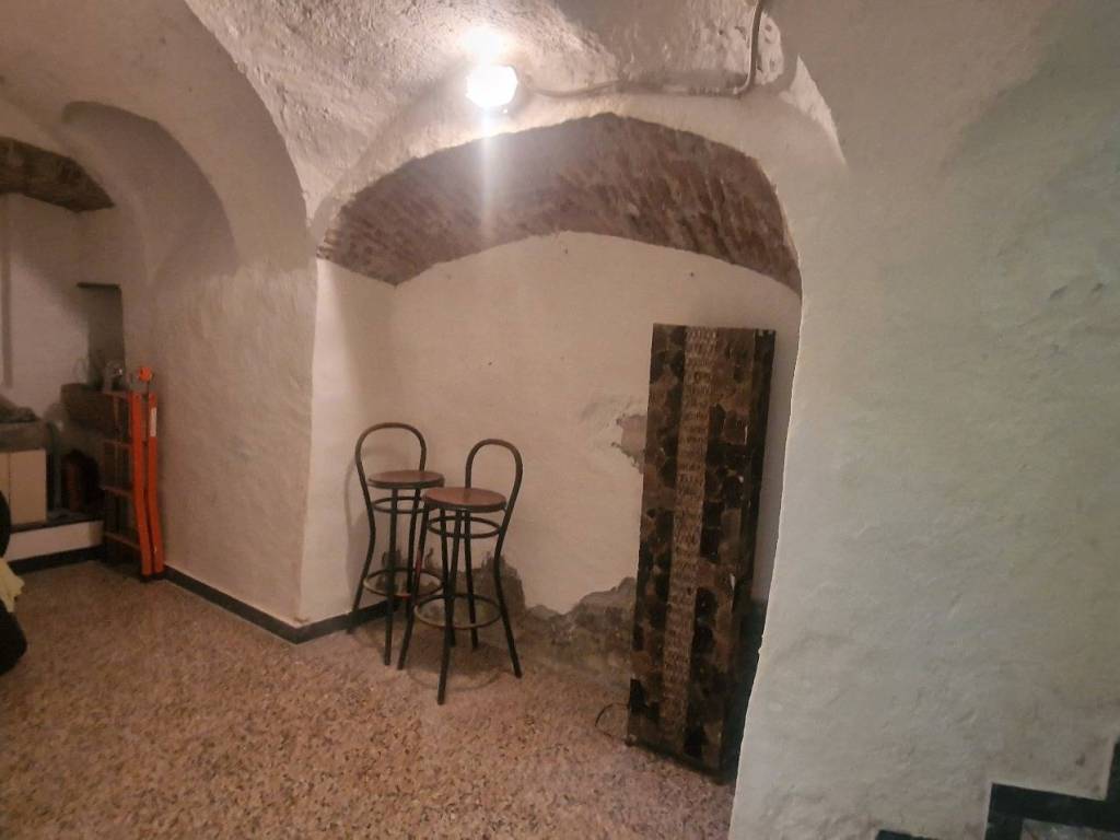 locale di sgombero in vendita a Genova in zona Centro Storico