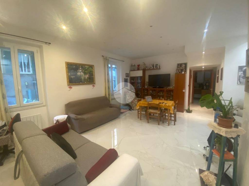 appartamento in vendita a Genova in zona Sampierdarena