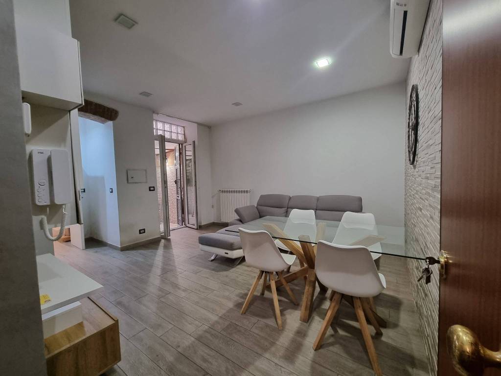 appartamento in vendita a Genova in zona Sestri Ponente