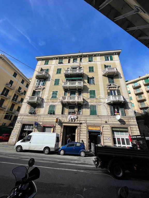 appartamento in vendita a Genova in zona Sampierdarena