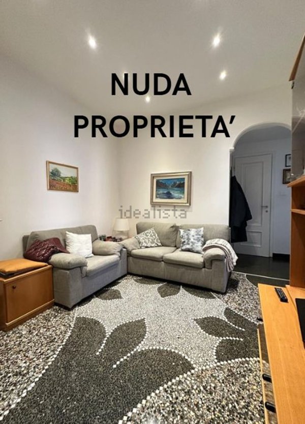 appartamento in vendita a Genova in zona Sestri Ponente