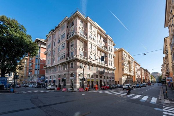 appartamento in vendita a Genova in zona Foce