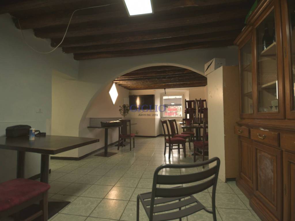 negozio in vendita a Genova in zona Sottoripa / Maddalena / Molo