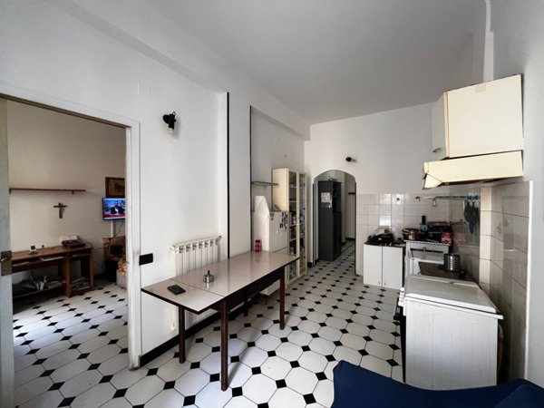 appartamento in vendita a Genova in zona Oregina