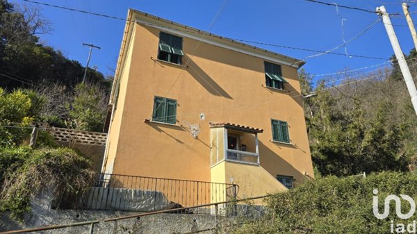 appartamento in vendita a Genova in zona Bolzaneto