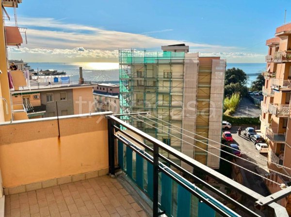 appartamento in vendita a Genova in zona Pegli