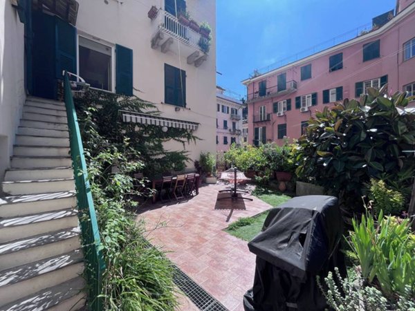 appartamento in vendita a Genova in zona Lagaccio / Granarolo