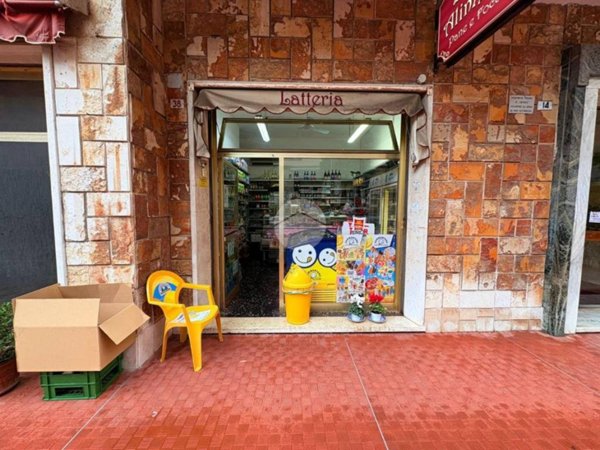 negozio in vendita a Genova in zona Pegli