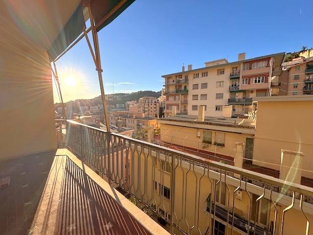 appartamento in vendita a Genova in zona Lagaccio / Granarolo