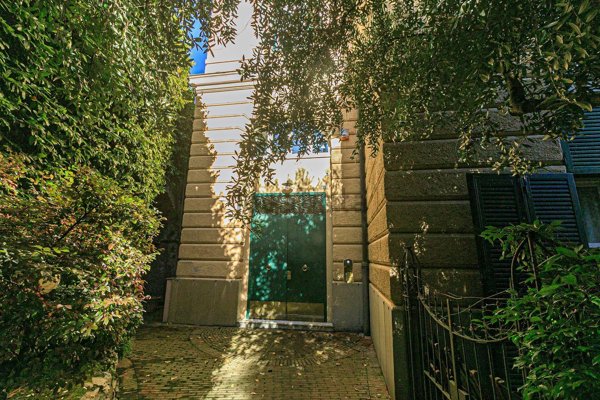 appartamento in vendita a Genova in zona San Vincenzo