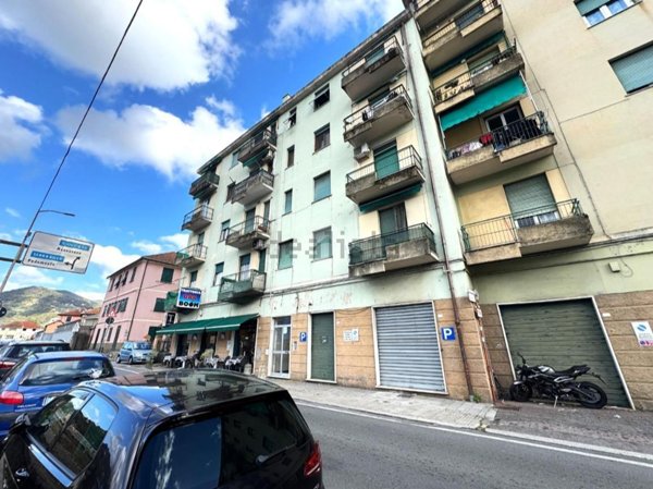 appartamento in vendita a Genova in zona Bolzaneto