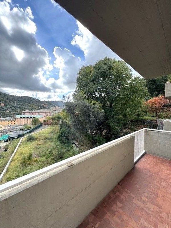 appartamento in vendita a Genova in zona Molassana