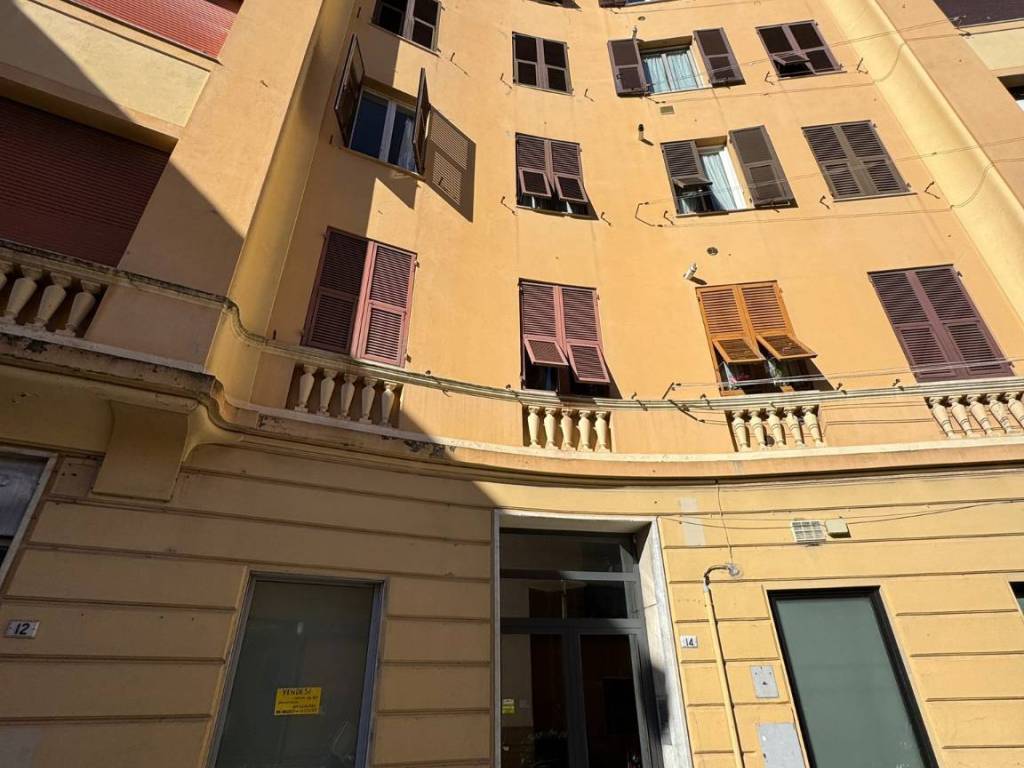 appartamento in vendita a Genova in zona Sampierdarena