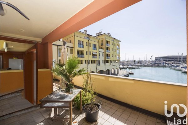 appartamento in vendita a Genova in zona Rivarolo