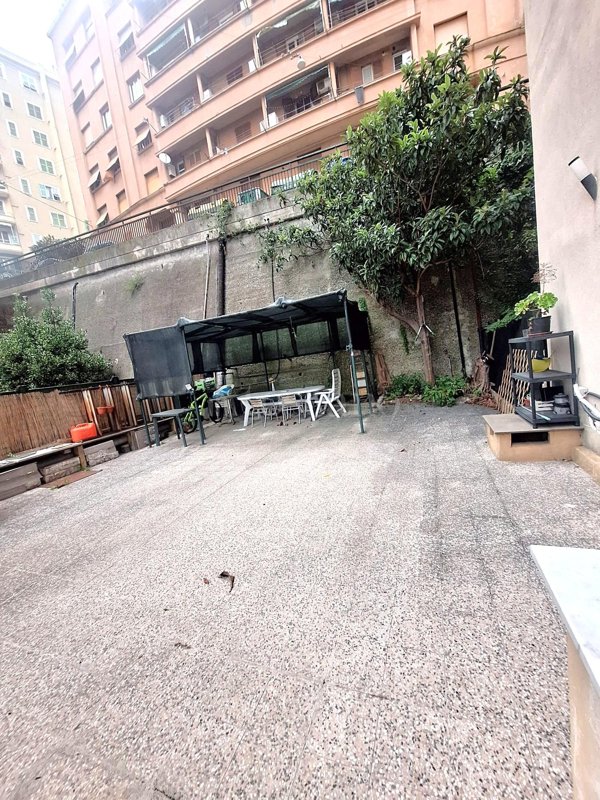 casa indipendente in vendita a Genova