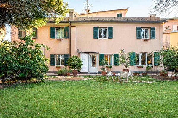 casa indipendente in vendita a Genova in zona Albaro