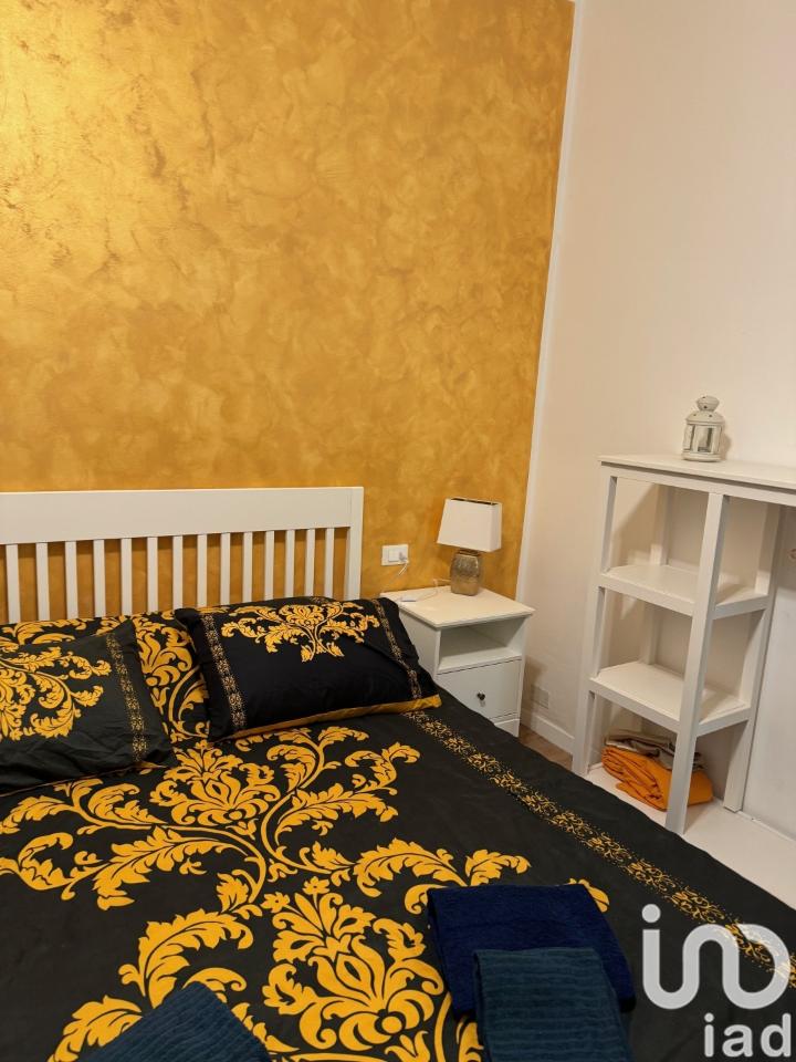 appartamento in vendita a Genova in zona Sottoripa / Maddalena / Molo