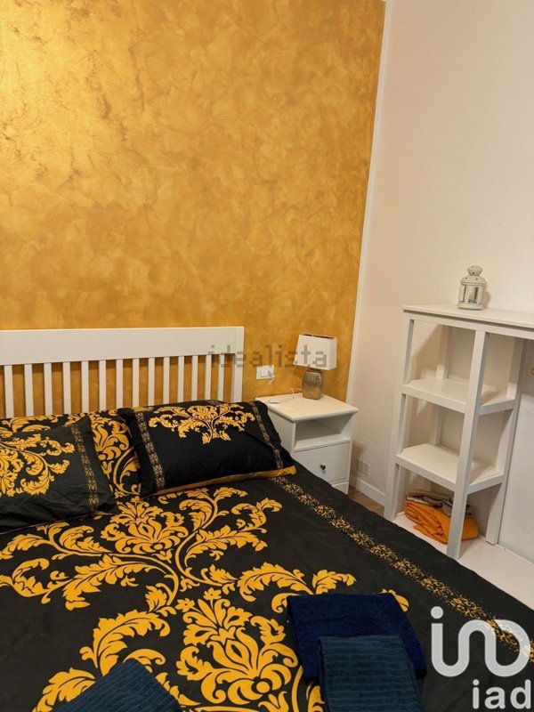 appartamento in vendita a Genova in zona Sottoripa / Maddalena / Molo